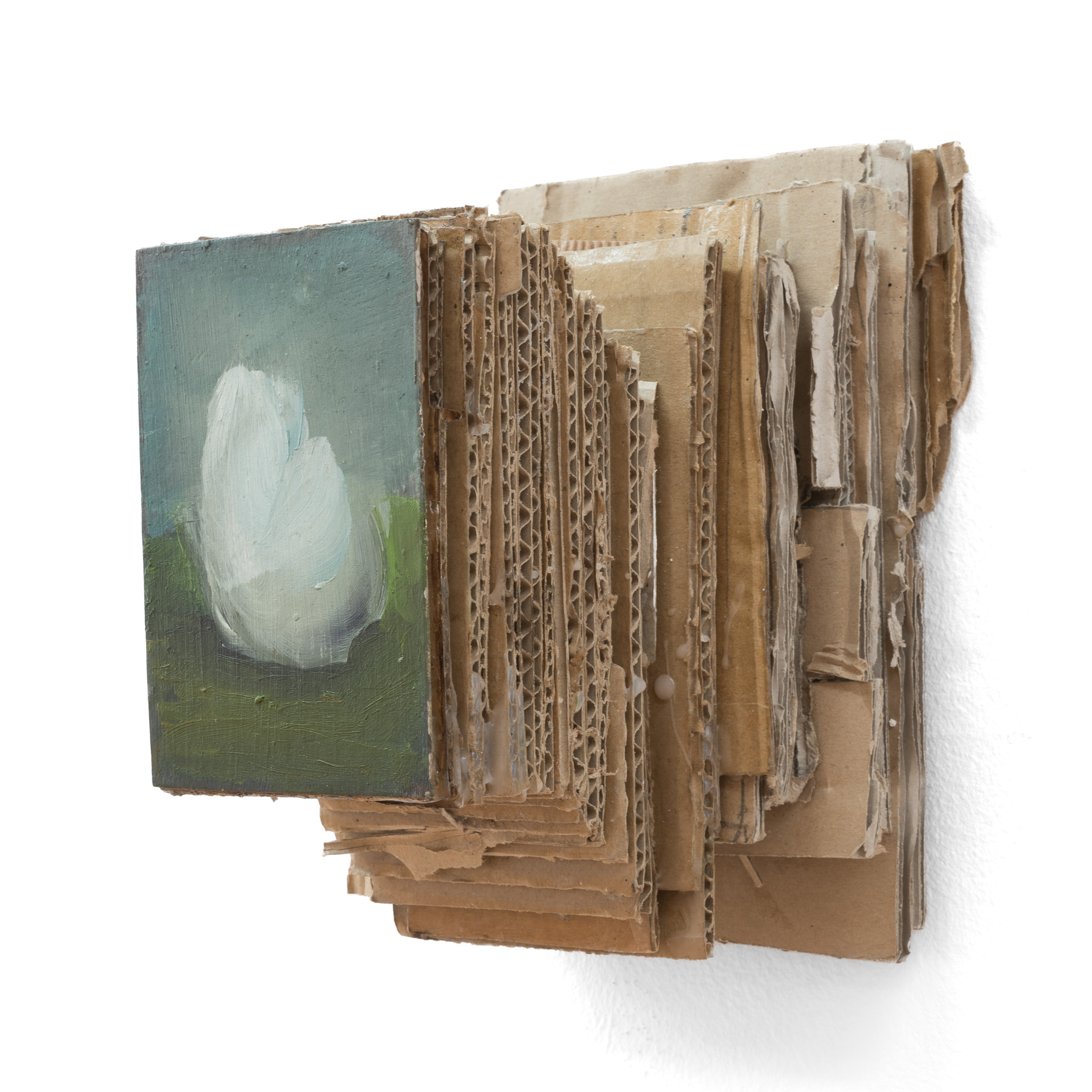 Ou, 2019, oli sobre cartró, 12 × 8,2 × 16,2 cm