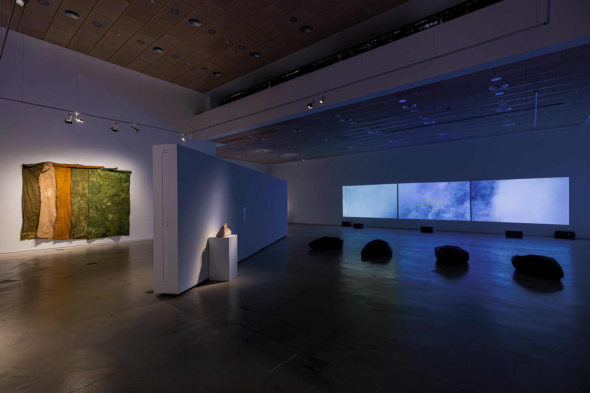 Cos d’Ebre, Lo Pati – Centre d’Art de les Terres de l’Ebre, 2025. Vista d’instal·lació